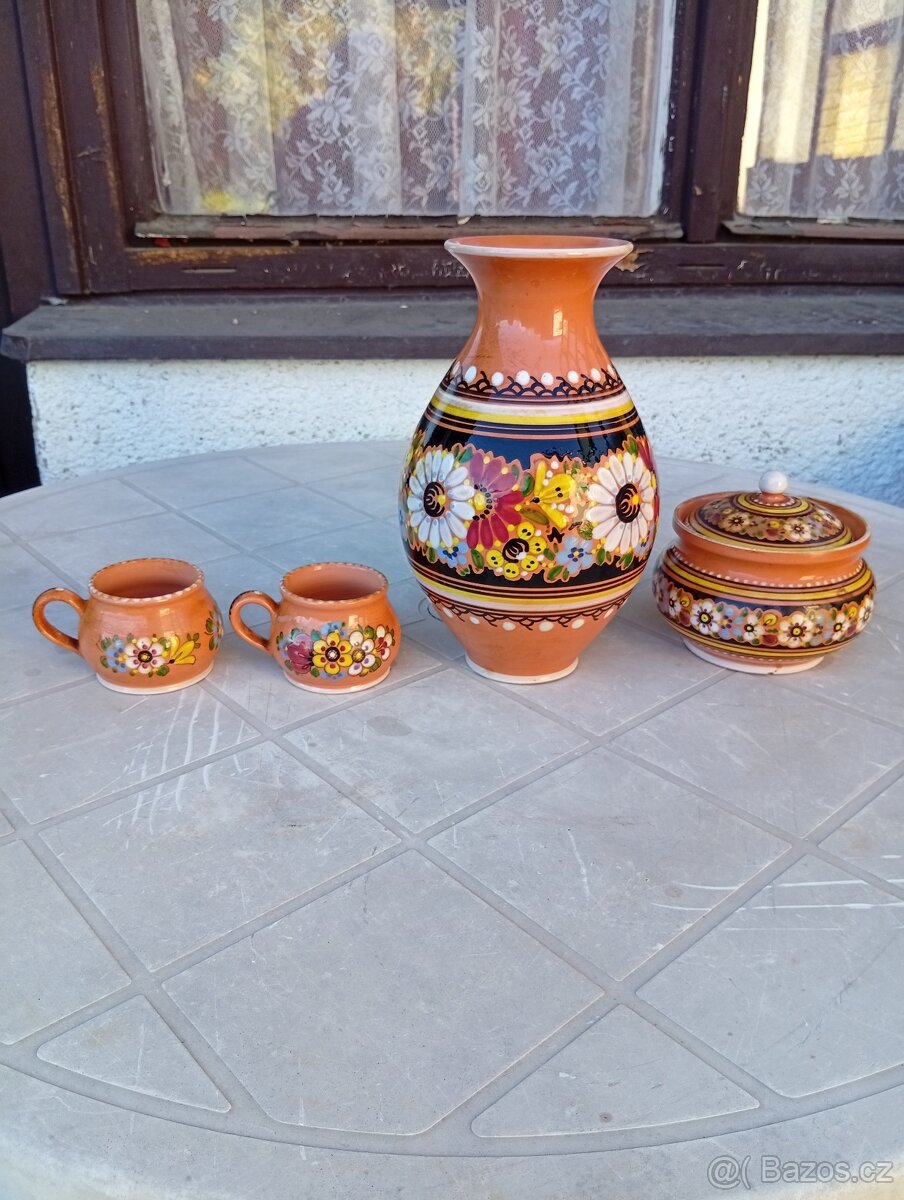 Prodám sadu keramiky.