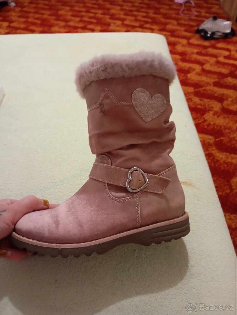 Prodám krásné dívčí kozačky