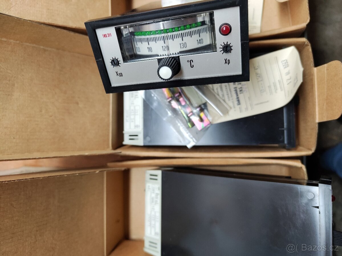 ZPA EKOREG Elektronický dvoupolohový regulátor teploty TRS 3