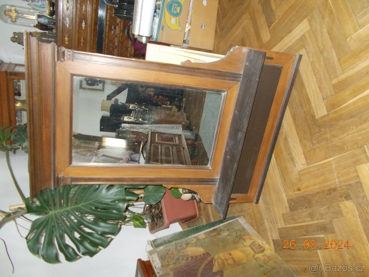 starožitné zrcadlo