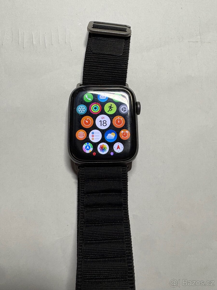 Apple Watch SE 44mm