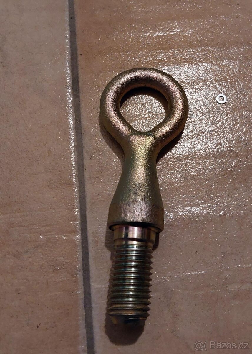 Oko přední tažné