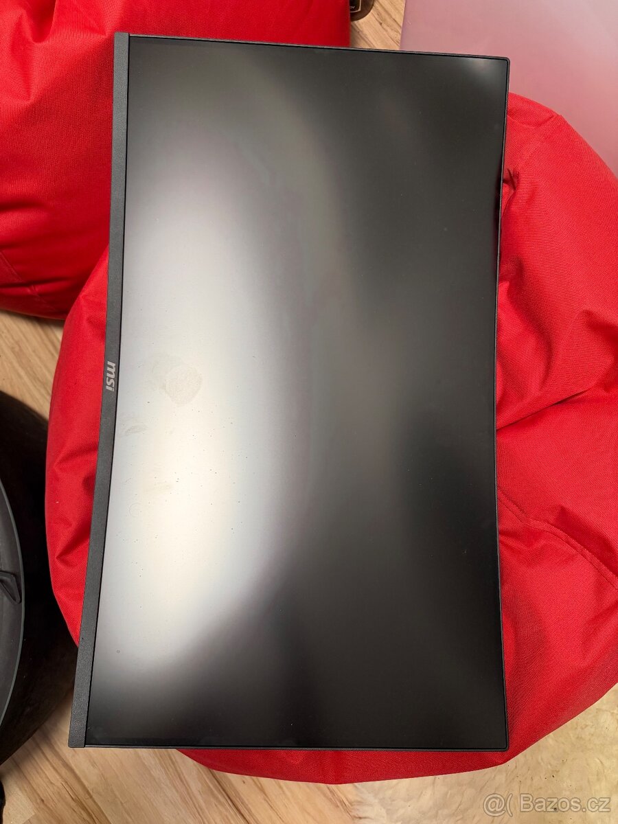 Herní monitor msi 31,5