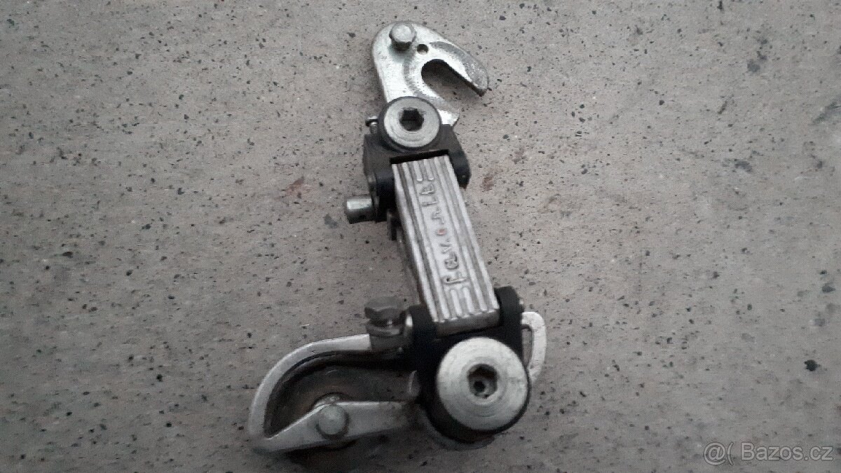 Favorit přehazovačka