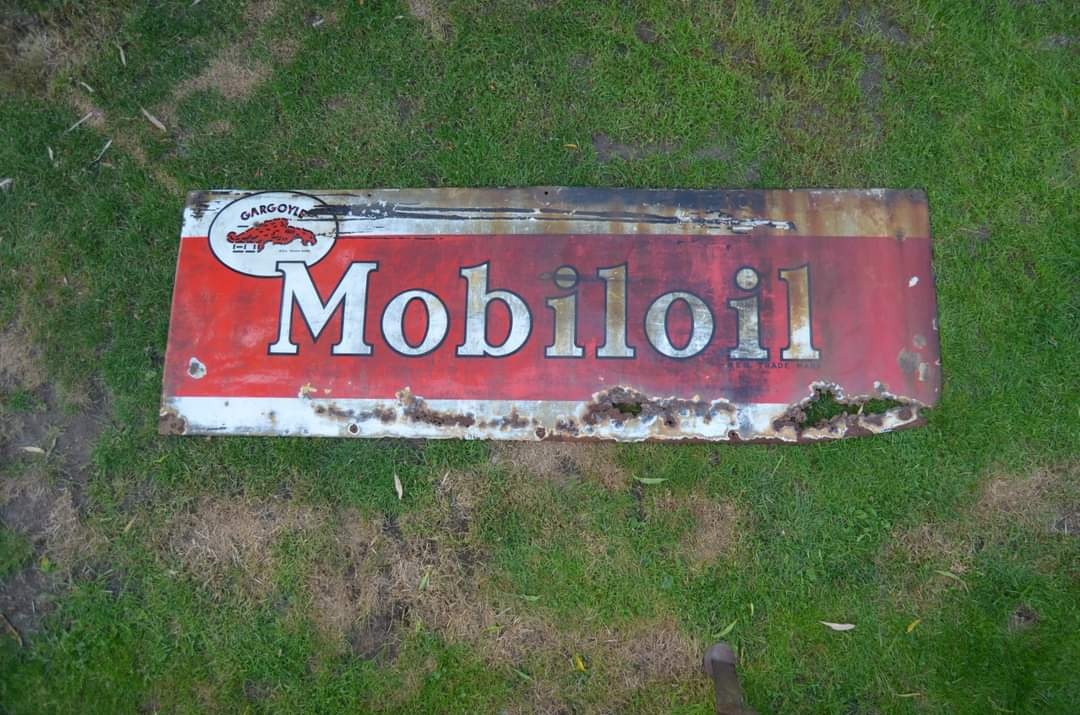 Koupím cedule Mobiloil, Sphinx, Shell předválečná
