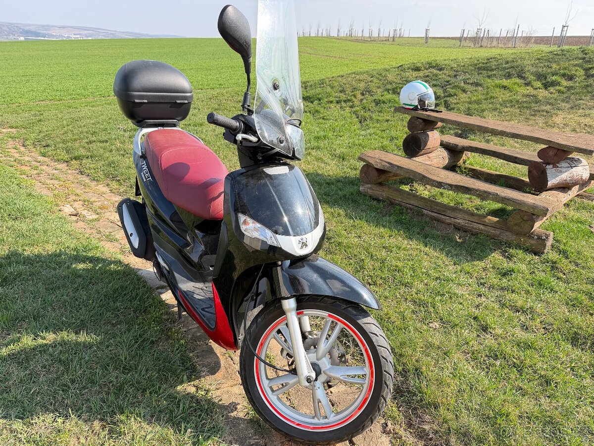PEUGEOT TWEET 150