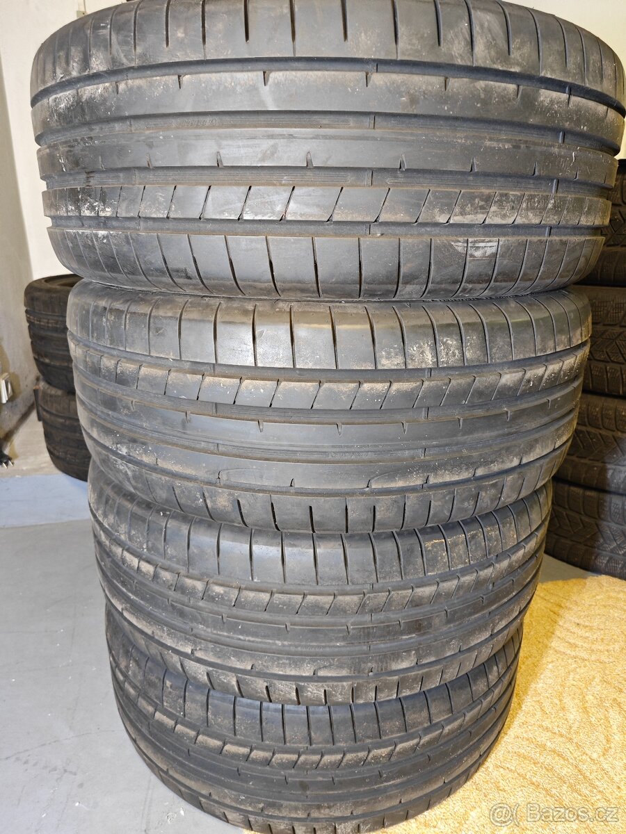 Sada 4ks letních pneu Dunlop Sport Max RT2 255/50 R20 109Y
