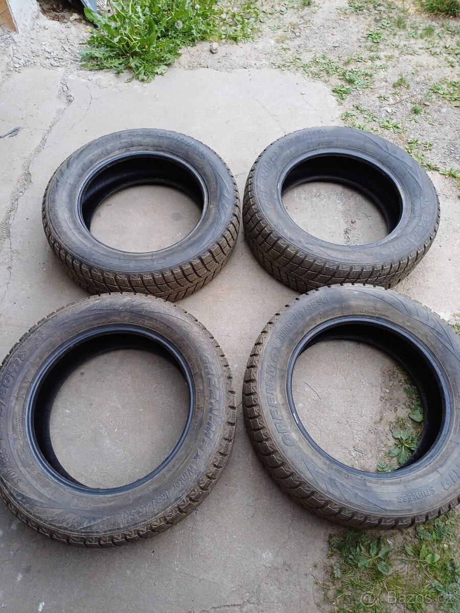 Zimní pneu 245/60 r18