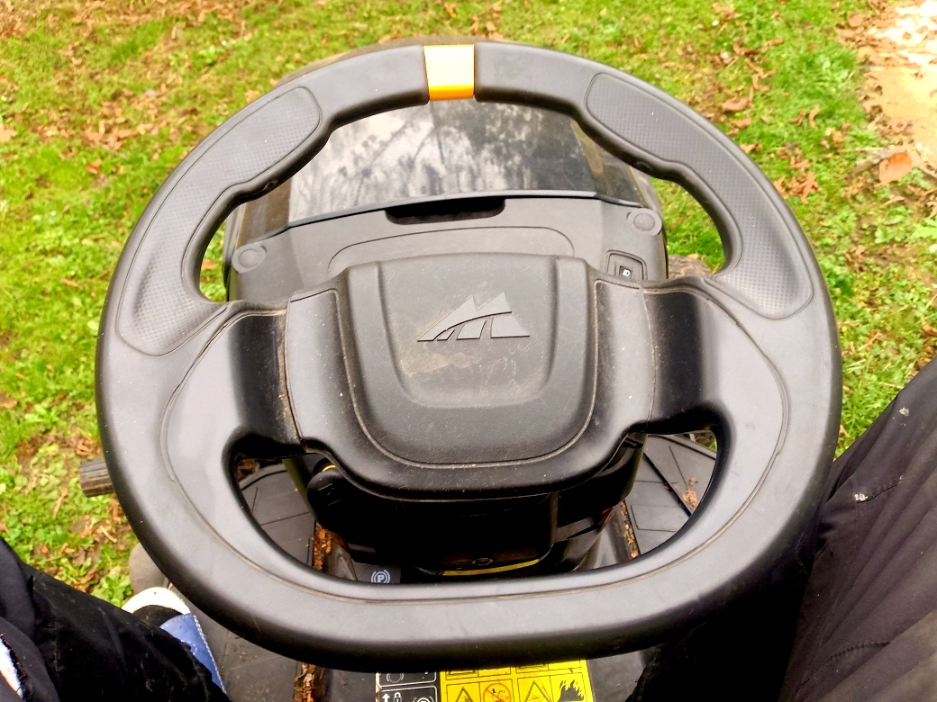 volant na zahradní traktor