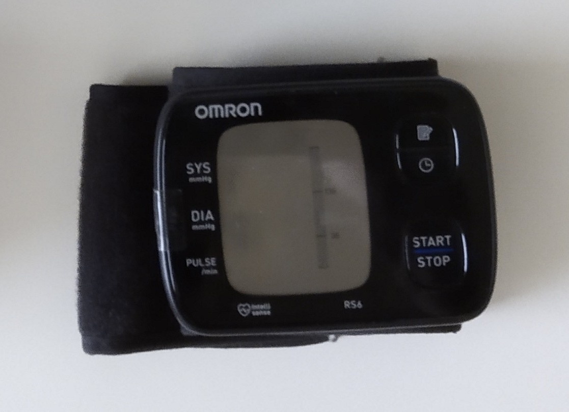 Tlakoměr na zápěstí - OMRON