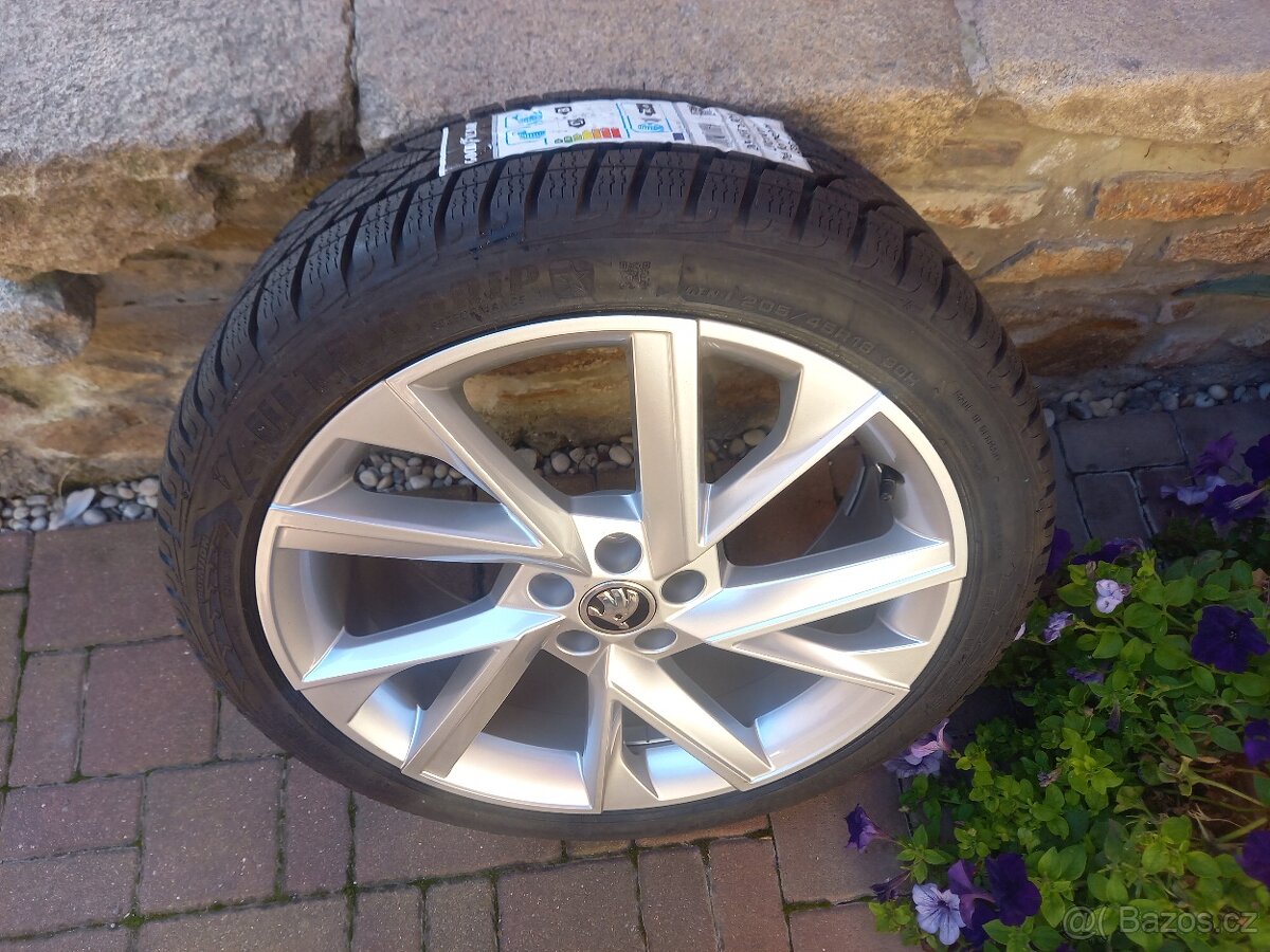 Š.Scala/Kamiq/S.Arona,VW Taigo -NOVÁ zimní Alu sada 205/45R1