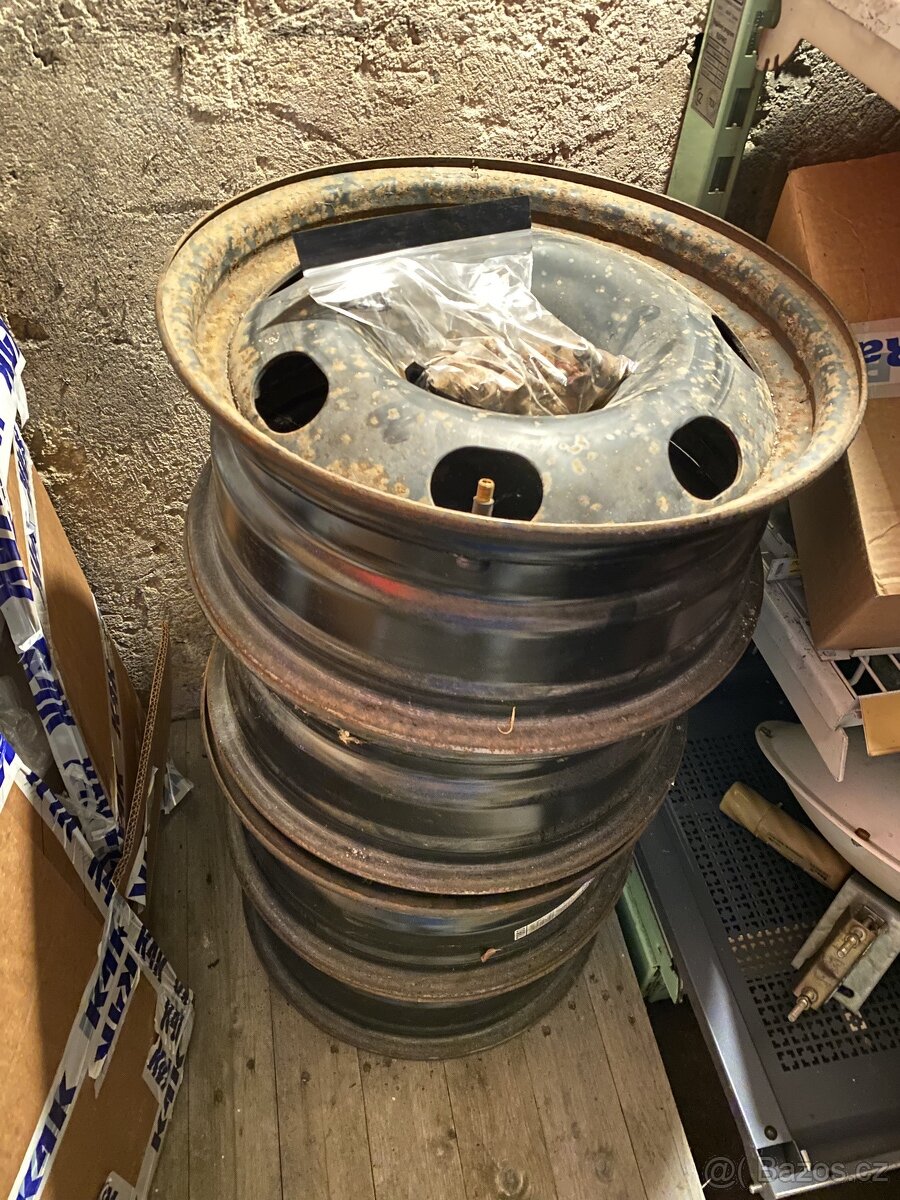 Plechové ráfky 4x108 ET25 + šrouby