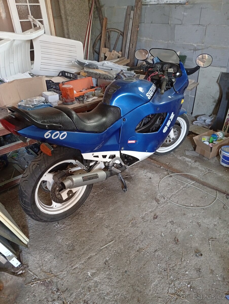 Prodám motorku Suzuki GSX 600