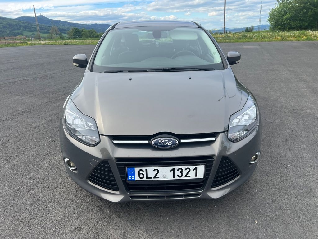 Ford Focus 2011, 1.6 TDCi - výbavaTitanium