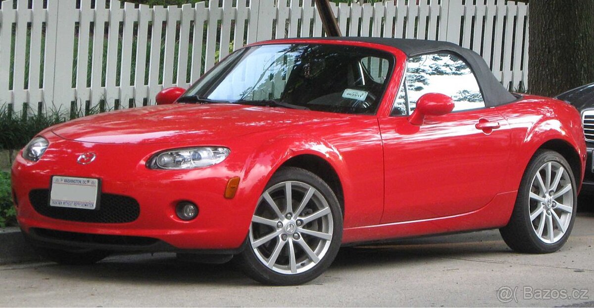 Koupím Mazda mx5 mx-5 NC červené barvy