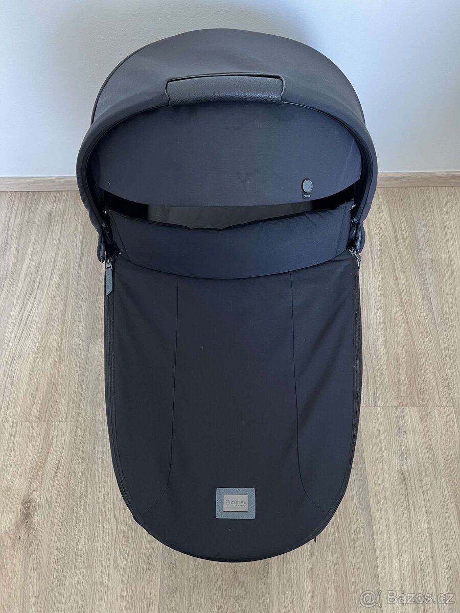 CYBEX KORBIČKA DEEP BLACK 2022