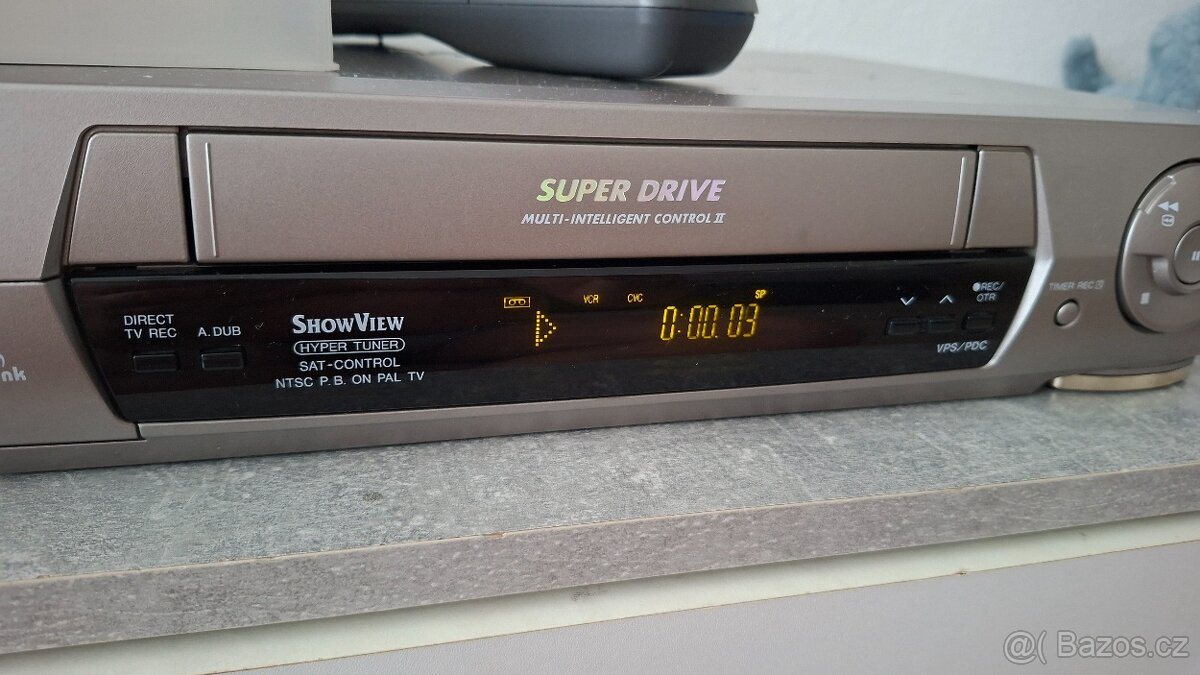 Videorekordér Panasonic NV HD647 + VHS kazety