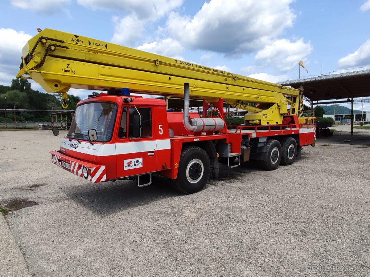 Hasičská plošina T815 PP27