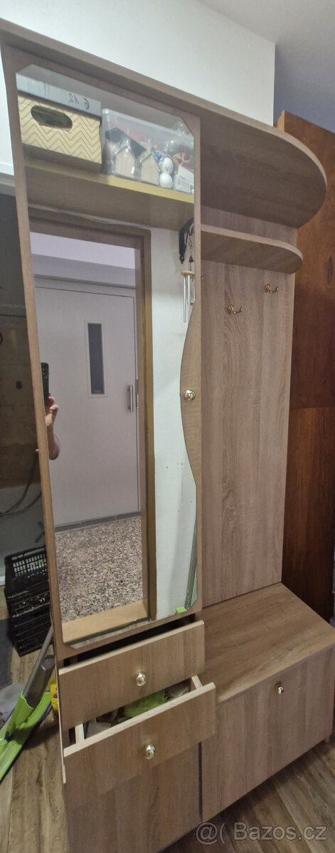 Prodám předsínovou sestavu