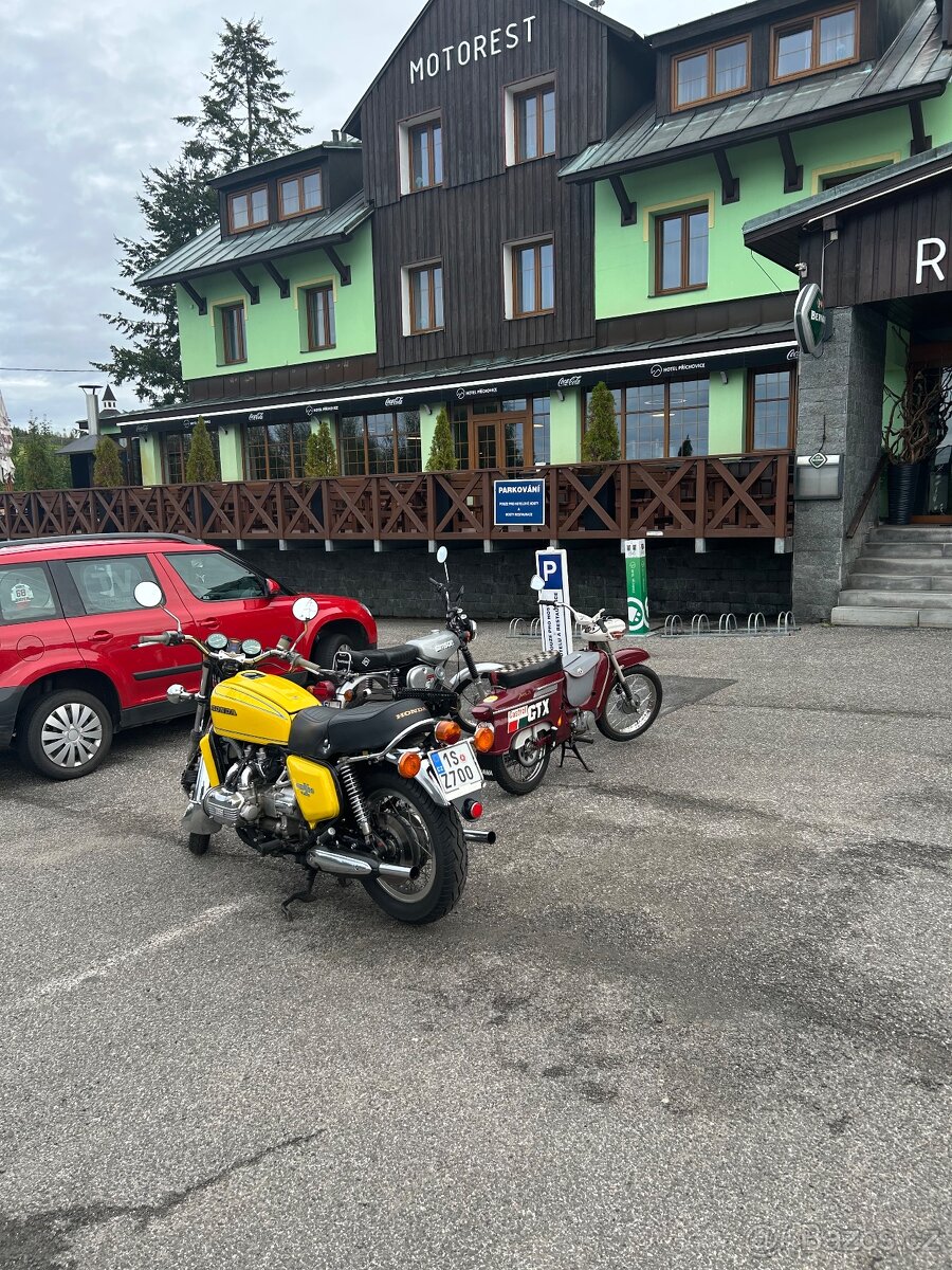 Honda GL1000 Goldwing