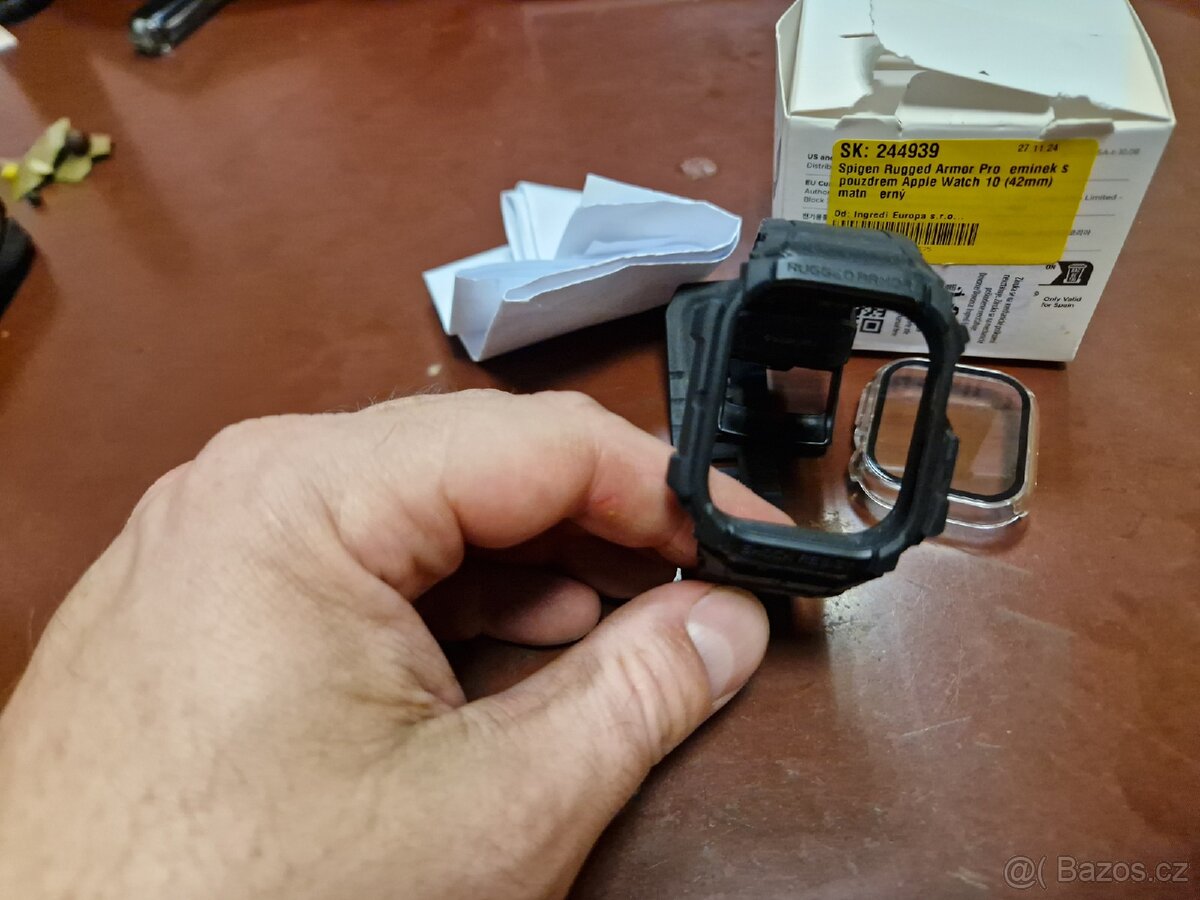 Pouzdro a kryt pro Apple Watch 10 42mm