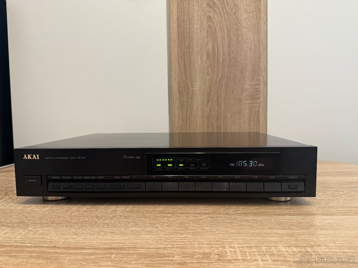 Akai at-52