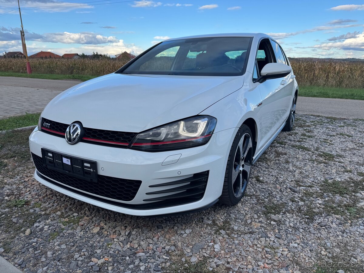 VW Golf GTI , 2014, 177000km , manual