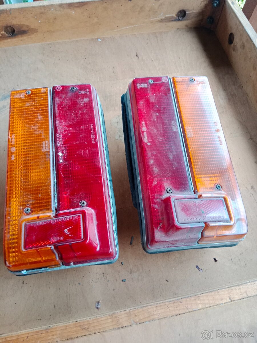 Zadní světla Fiat 125