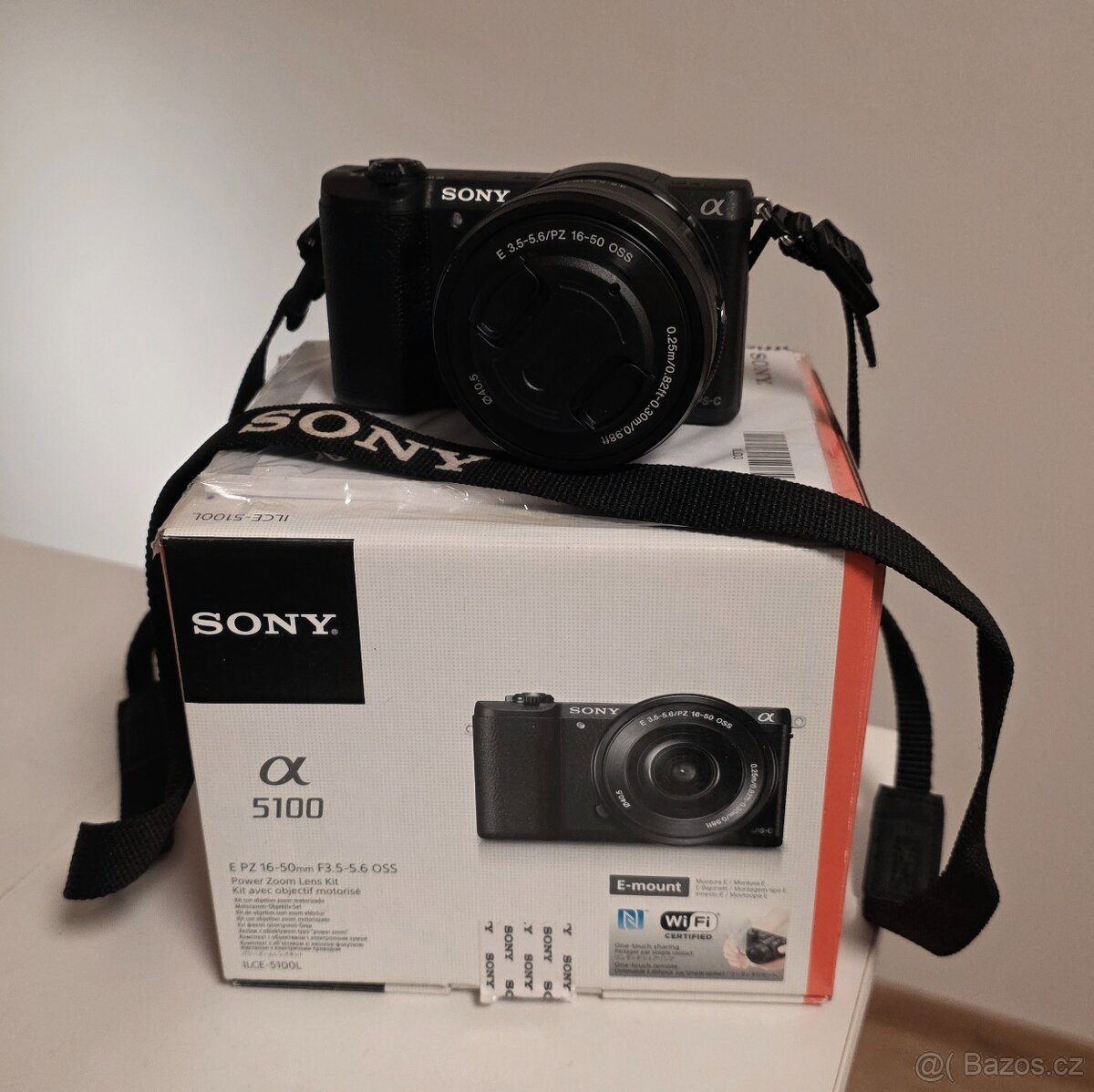Sony Alpha A5100 + 16–50 mm OSS