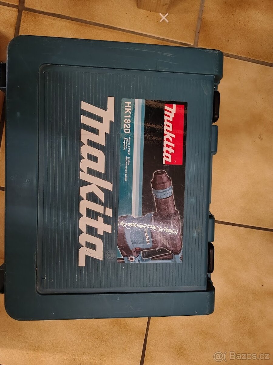 kladivo makita HK 1820