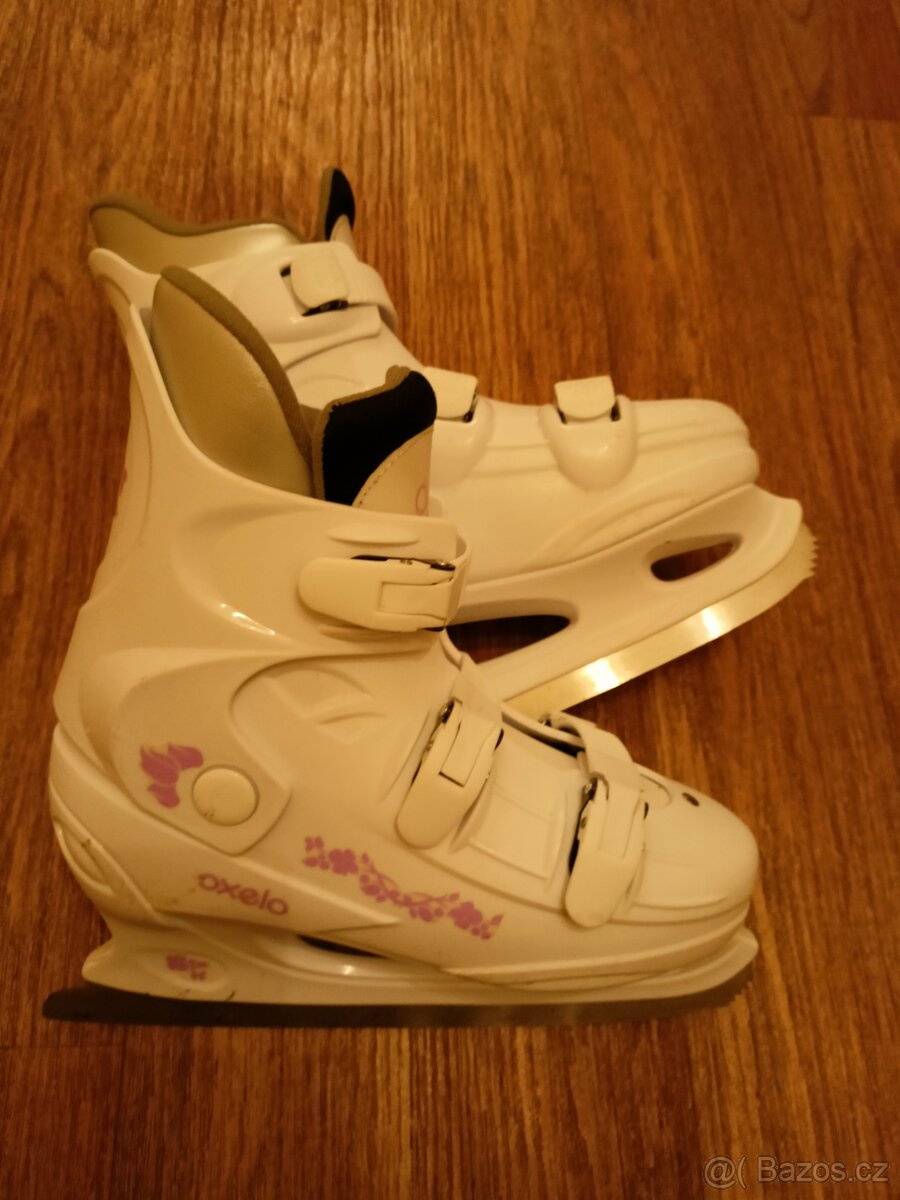 Dívčí/dámské lední brusle vel. 40, Decathlon