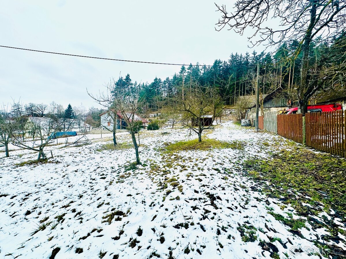 Prodej pozemku 915 m2 k výstavbě