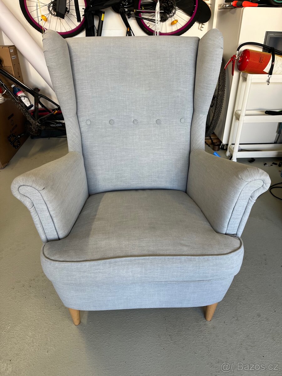 Křeslo ušák