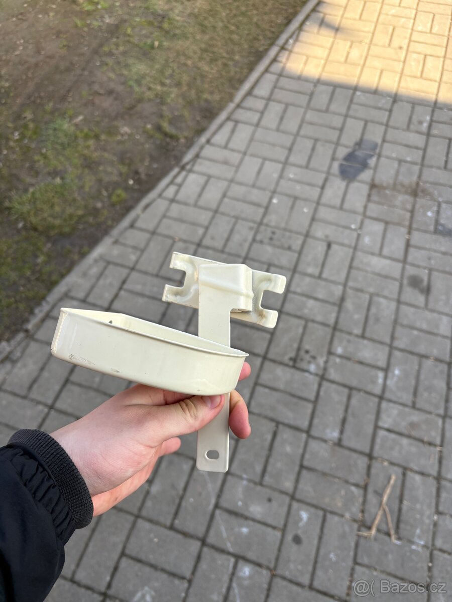 Držák nářadí Pionyr