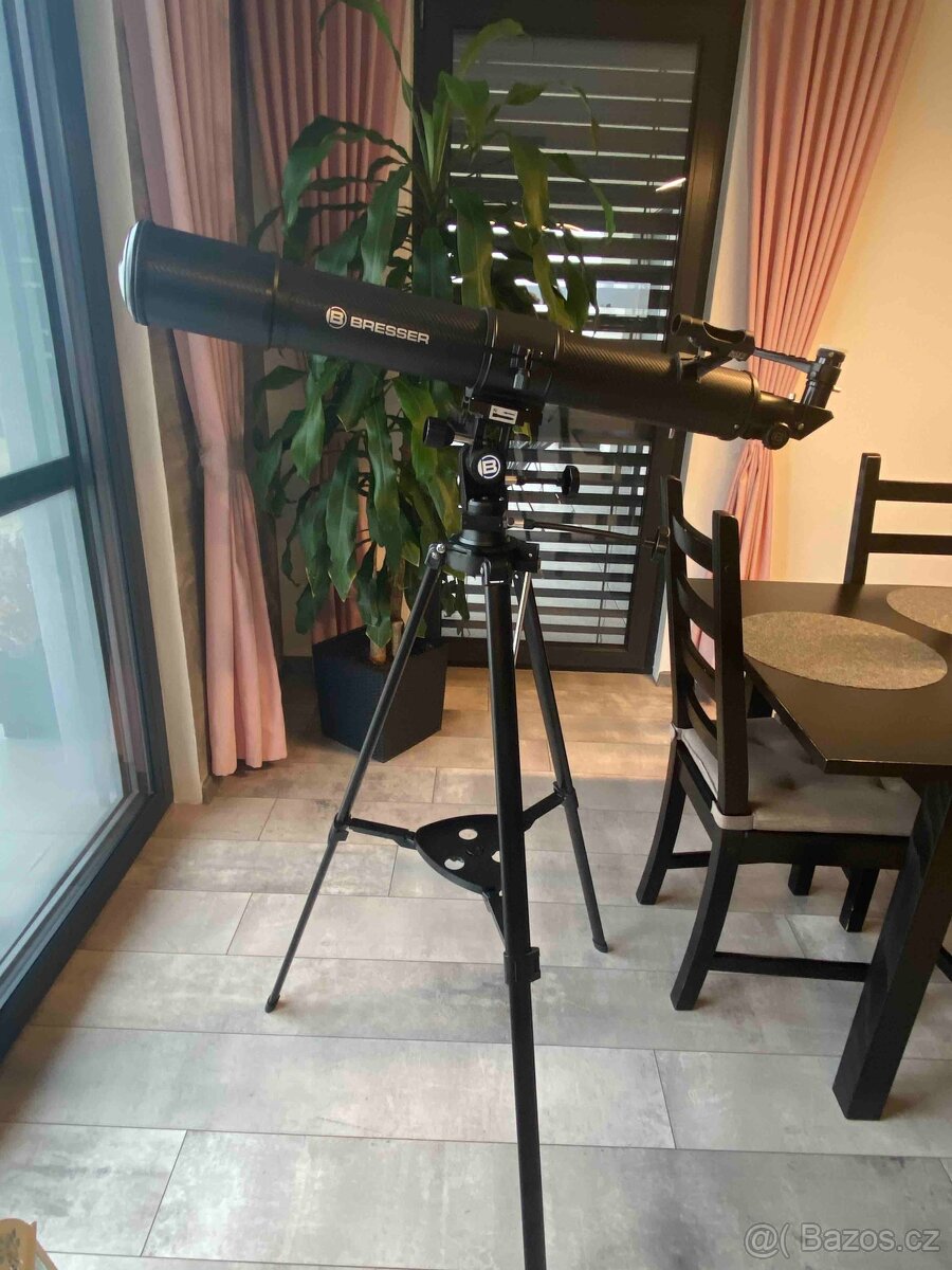 HVĚZDÁŘSKÝ DALEKOHLED BRESSER