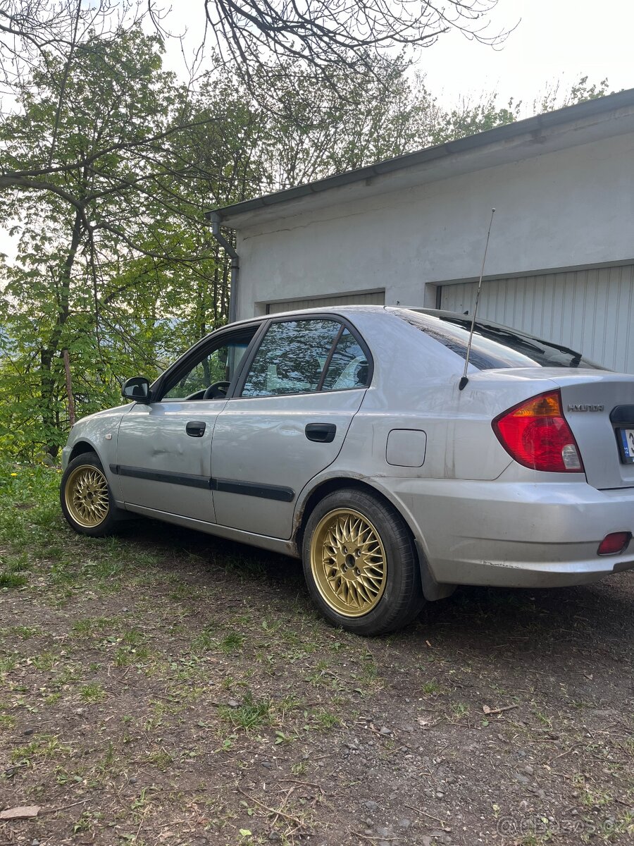 Hyundai Accent 2005. 1.3 benzin, 63kw