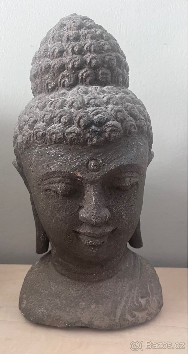 Buddha hlava - kámen
