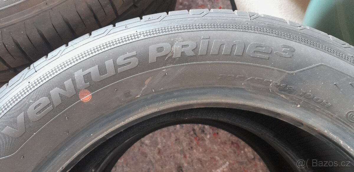 Letní pneu 235/55R18