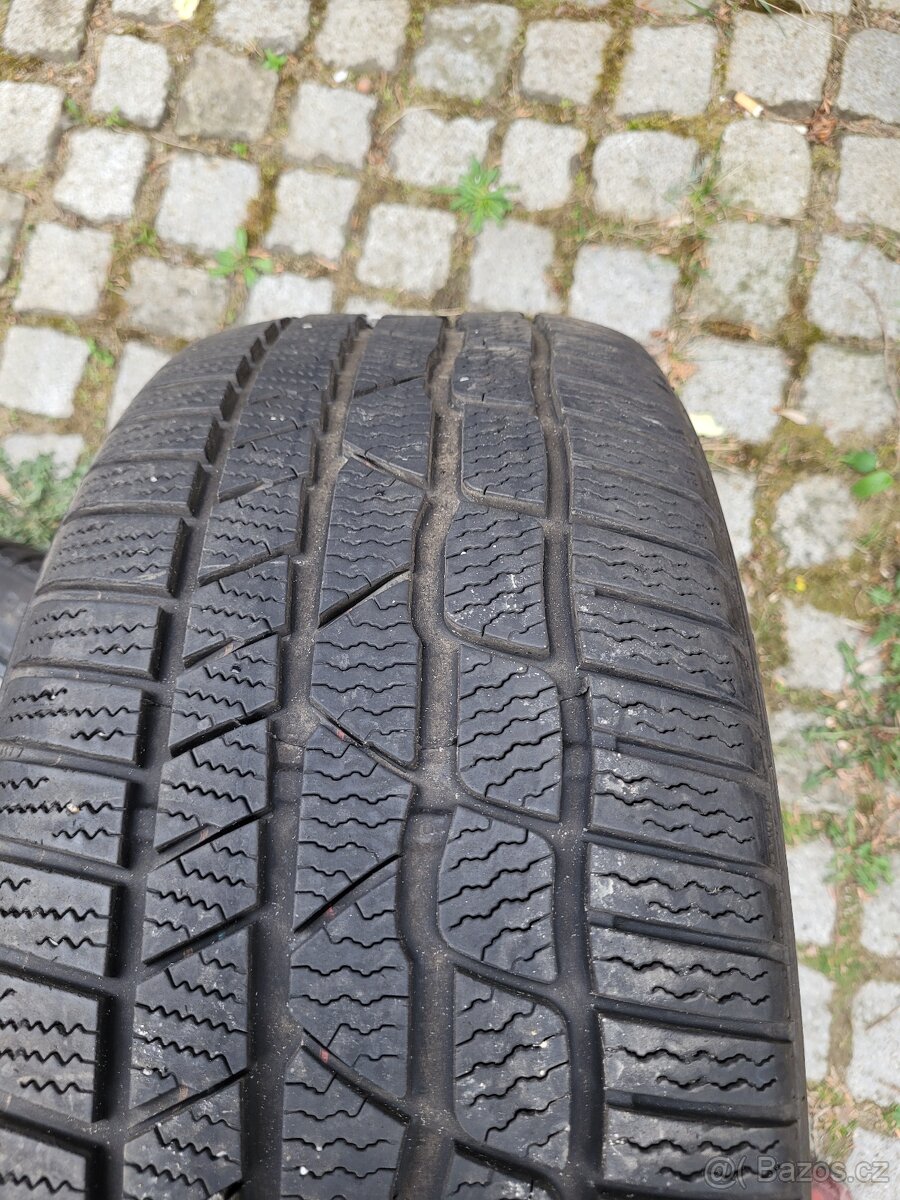 Pneu Continental 235/45R19
