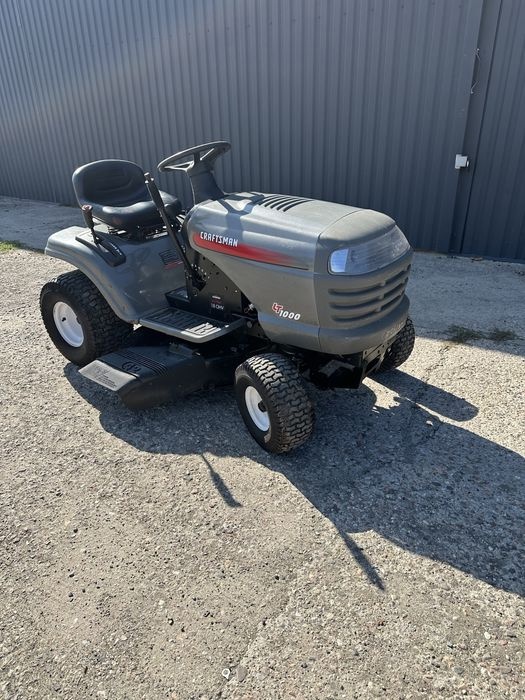 Zahradní traktůrek CRAFSMAN totožné Husqvarna