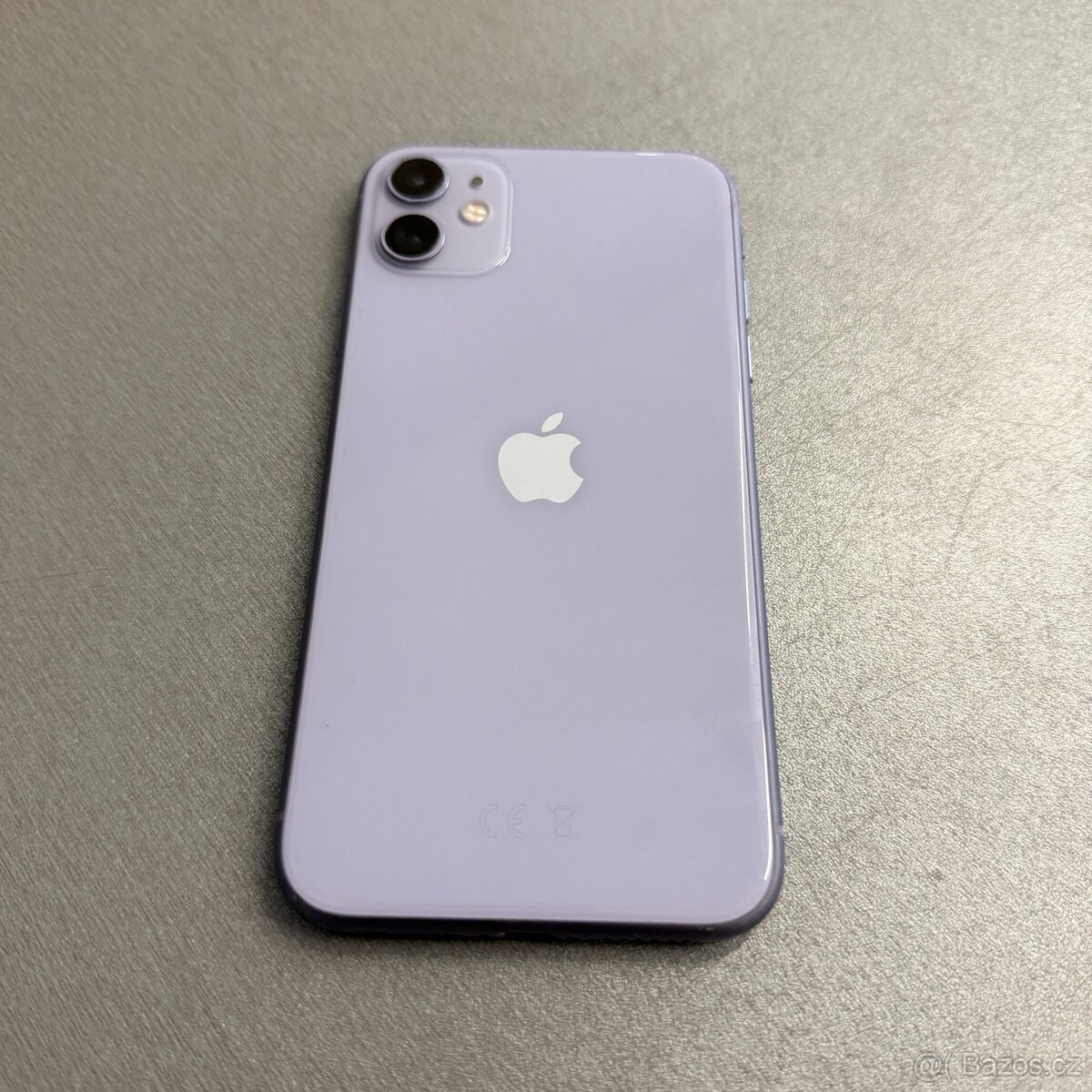 iPhone 11 128GB fialový, pěkný stav, 12 měsíců záruka