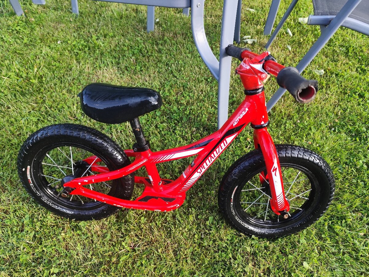 Odrážedlo Specialized