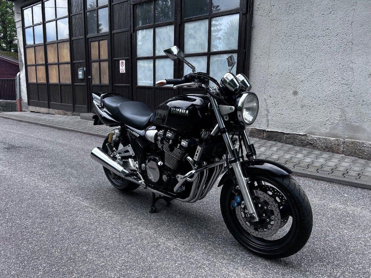 Yamaha XJR 1300