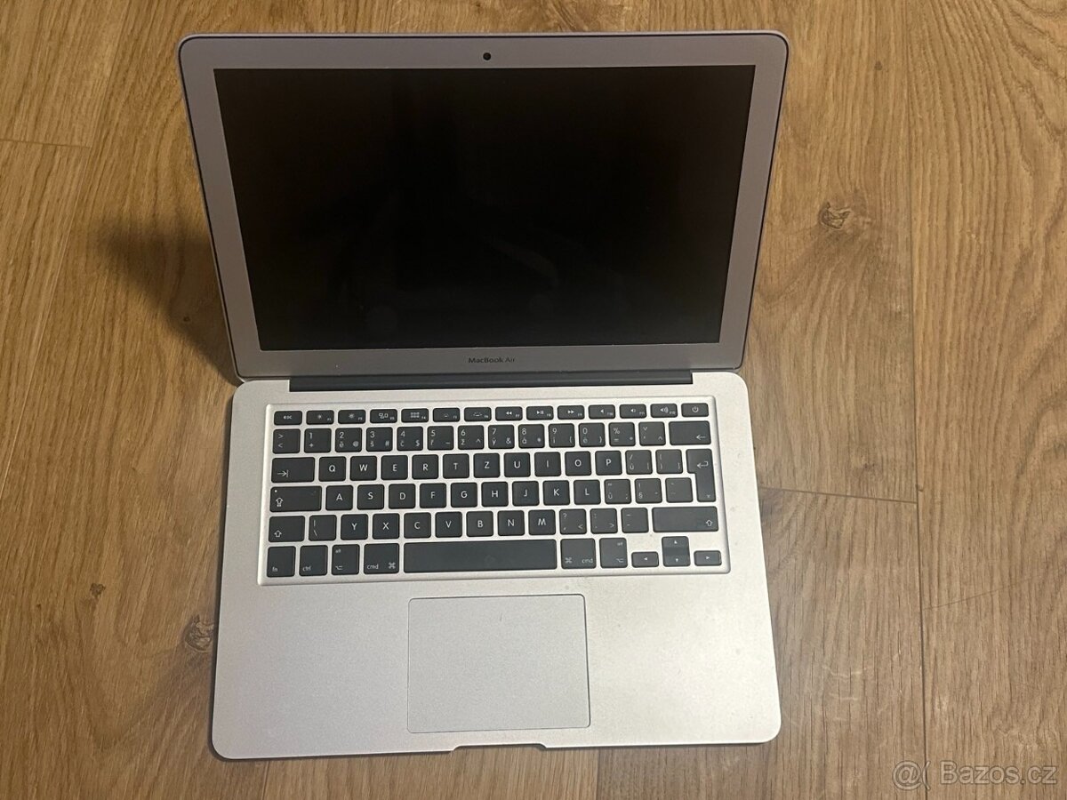 Macbook Air 13,3" 2013 I5 1.6Ghz 8 GB / 512 GB SSD CZ kláve