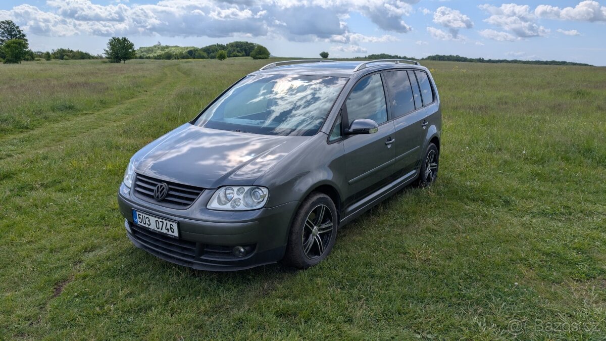 VW Touran 2,0 Tdi automat