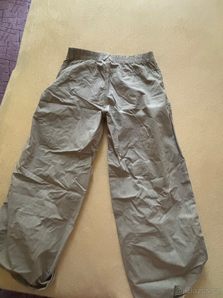 Kalhoty kapsace Bershka