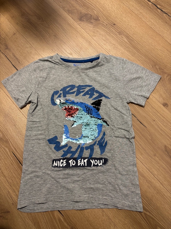 Chlapecké šedé triko, se žralokem z flitrů, 134, H&M