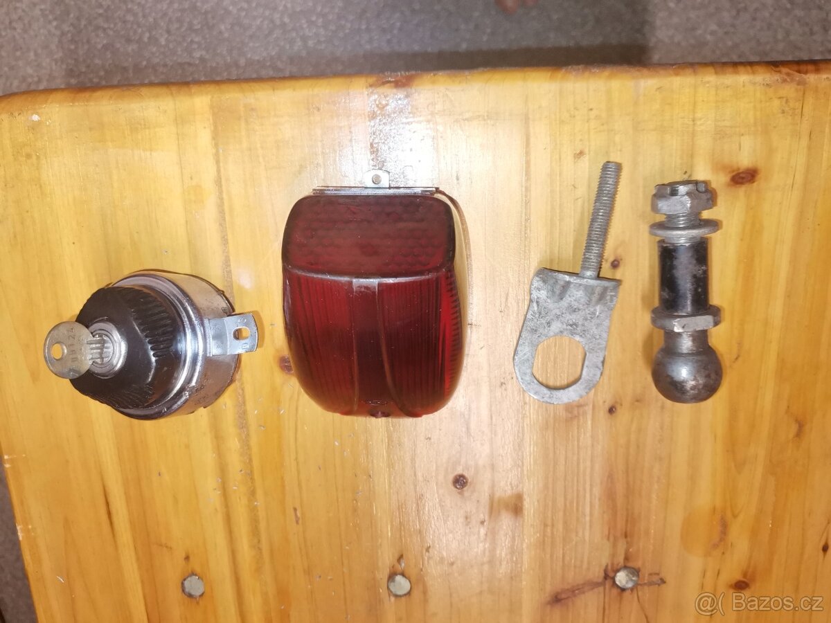 Díly jawa panelka