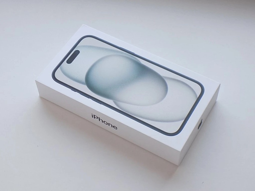 Apple iPhone 15 256GB Black, ZARUKA, Baterie 100%