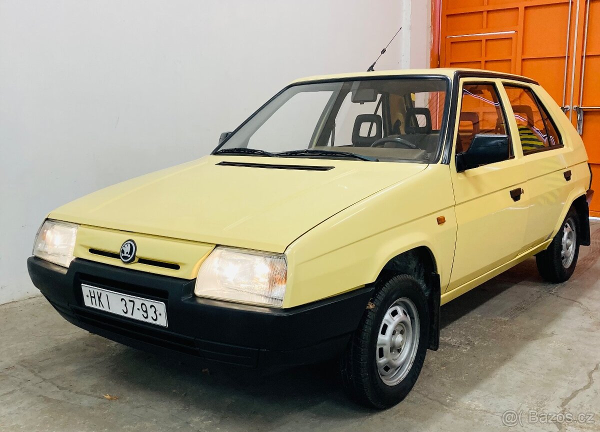 Škoda Favorit 135L, jeden majitel, 1990, krásné retro auto